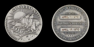 Apollo 13 Robbins medallion